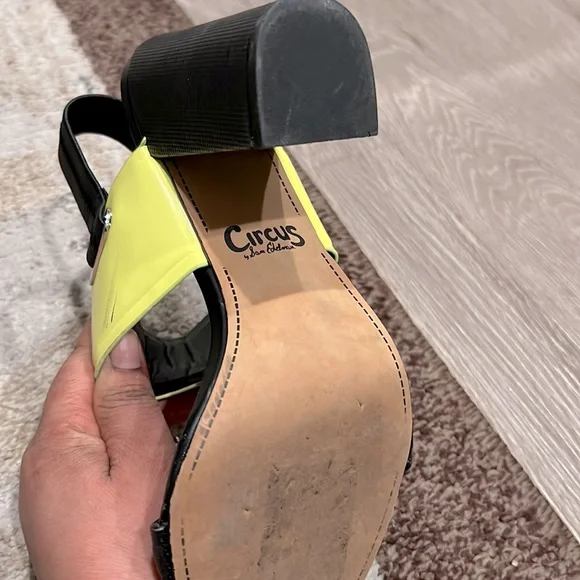 Cute heels - Picture 2 of 2